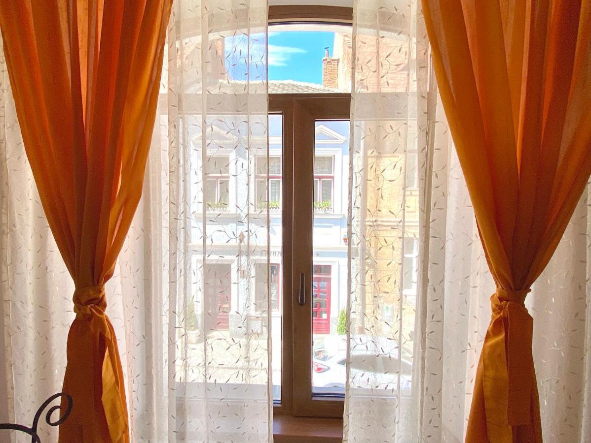 Charming Apartment - Heart Of Brasov Poarta Schei ภายนอก รูปภาพ