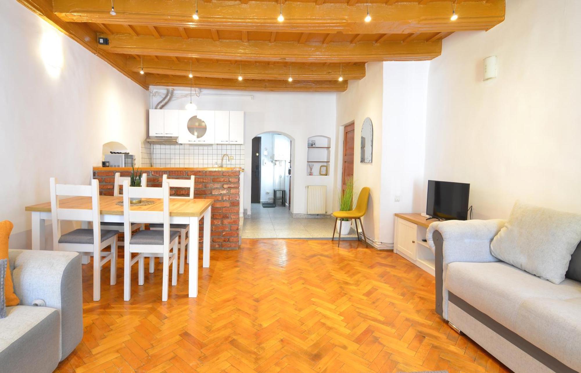 Charming Apartment - Heart Of Brasov Poarta Schei ภายนอก รูปภาพ