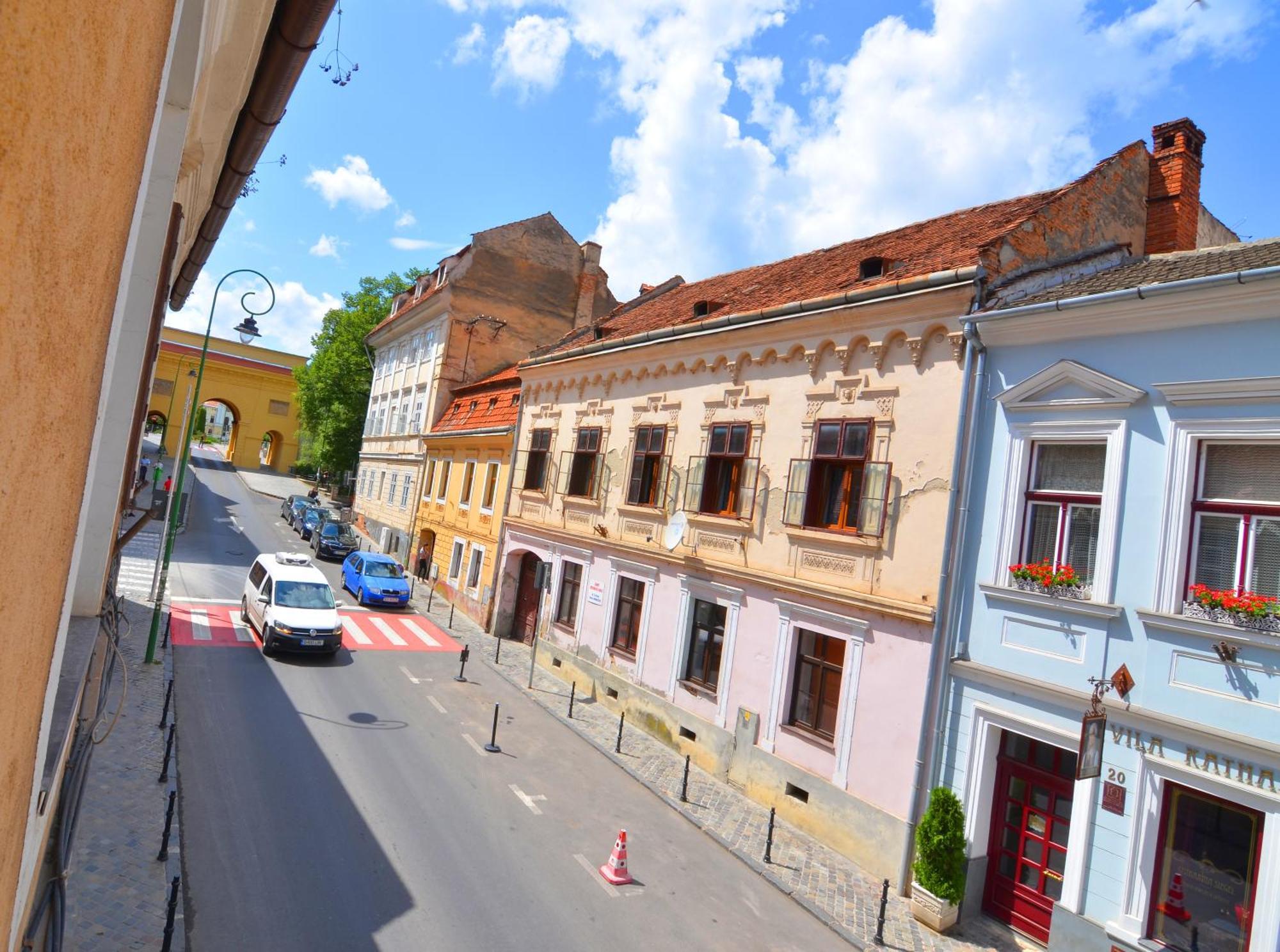 Charming Apartment - Heart Of Brasov Poarta Schei ภายนอก รูปภาพ